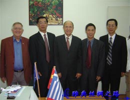 希腊中国工商会副会长-霍洛蒂蒂斯欢迎福建省政府经贸考察团